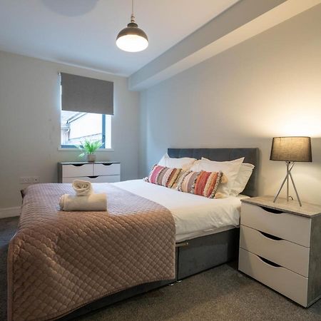 Family Apartment Sleeps 6 In Botanic Queens Area Belfast Eksteriør billede