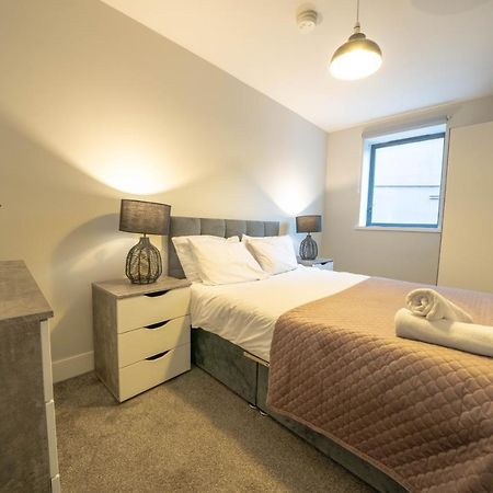 Family Apartment Sleeps 6 In Botanic Queens Area Belfast Eksteriør billede