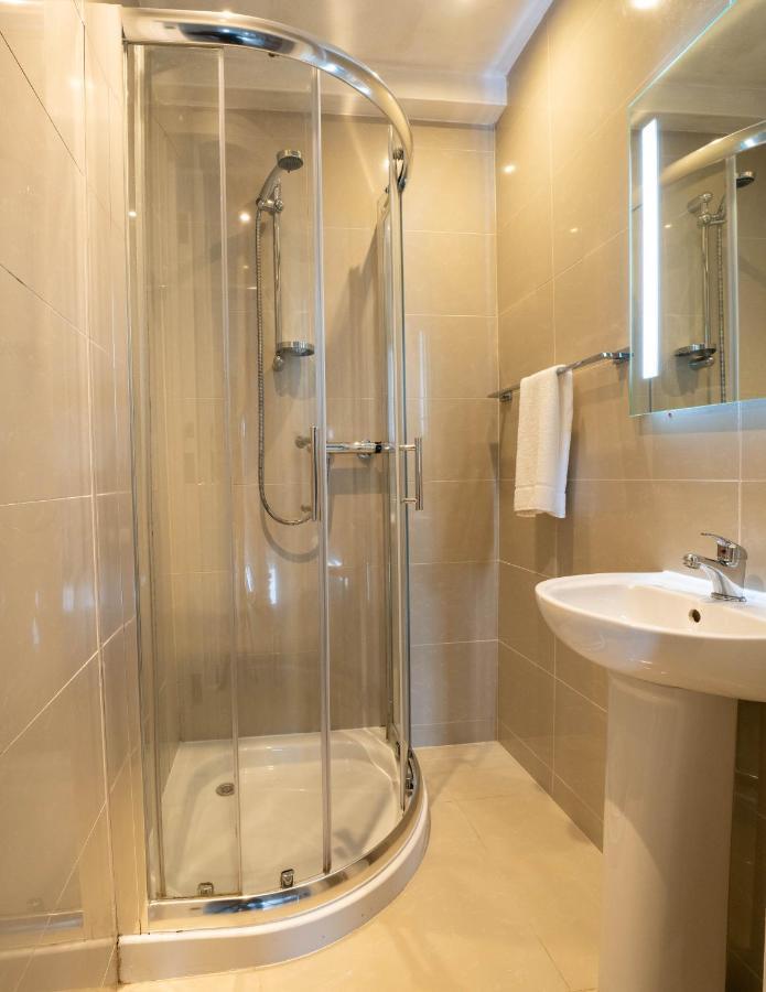 Family Apartment Sleeps 6 In Botanic Queens Area Belfast Eksteriør billede
