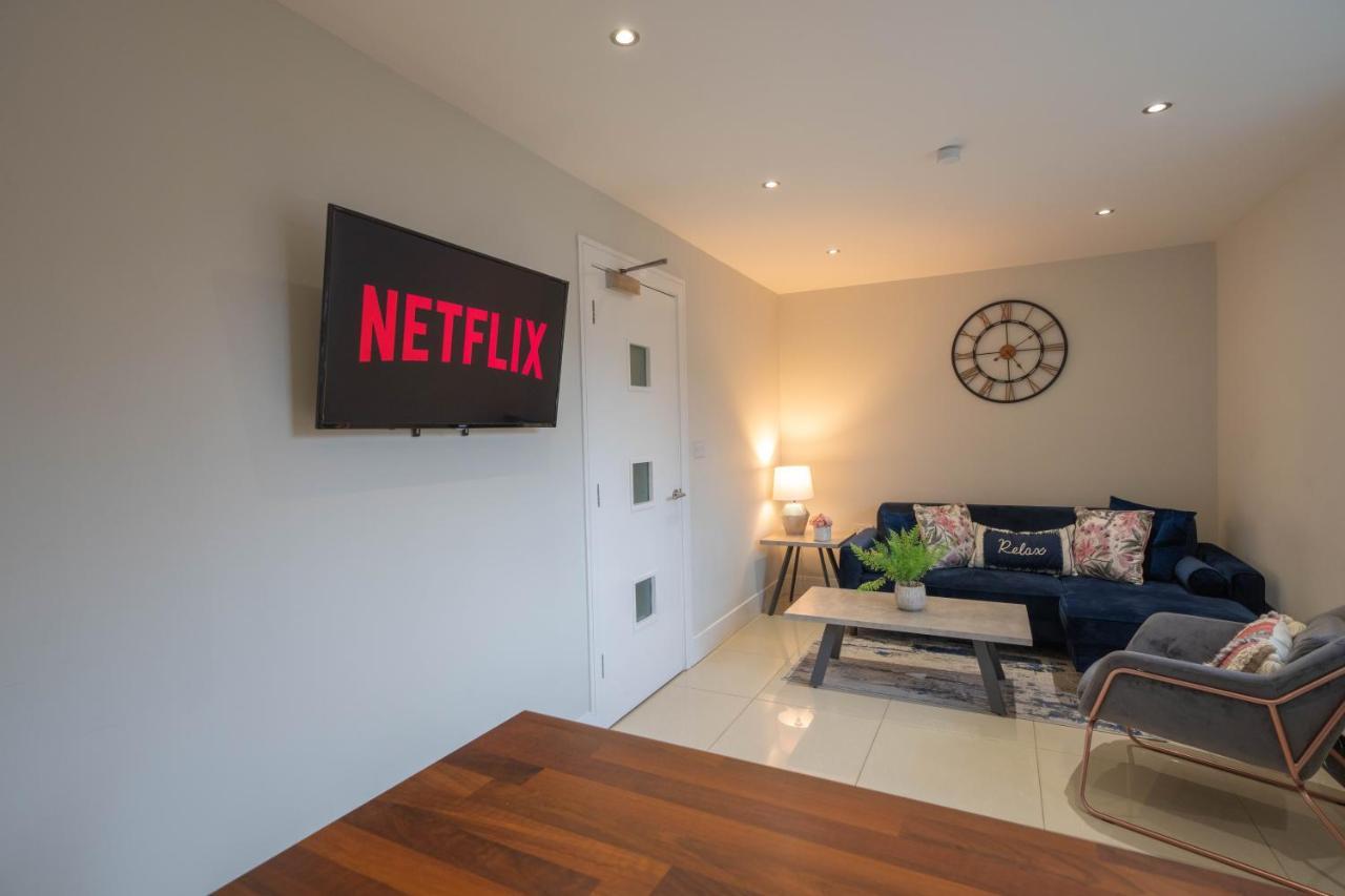 Family Apartment Sleeps 6 In Botanic Queens Area Belfast Eksteriør billede